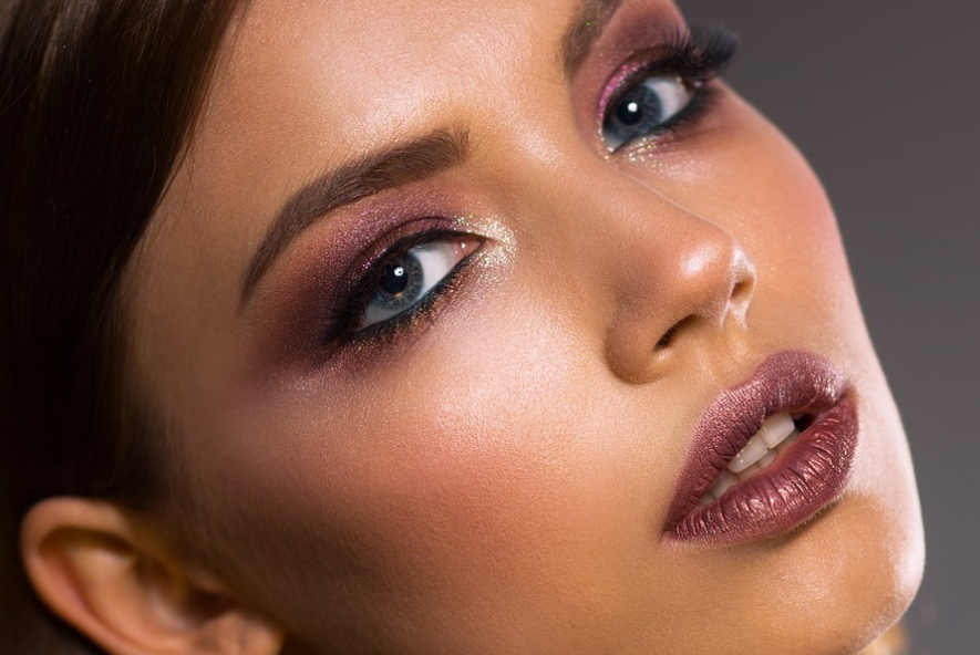 model, makeup